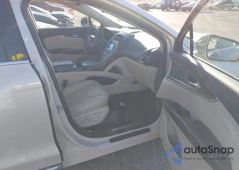 2016 Lincoln Mkx Reserve z USA, uszkodzony, nr VIN 2LMTJ6LR1GBL62743